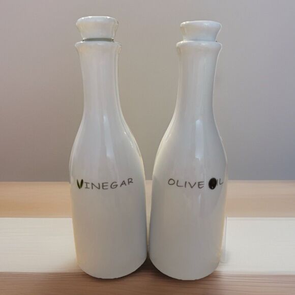 Over and Back Porcelain Oil & Vinegar Bottles Set, Pan e Olio Pattern, 6” Tall - Picture 1 of 7